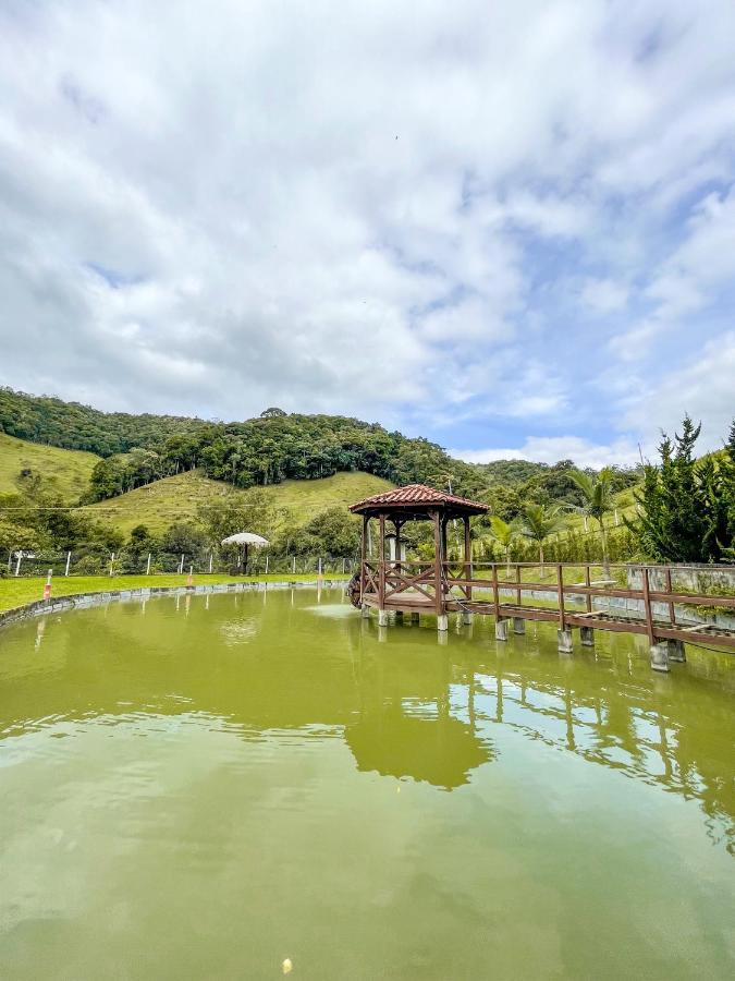 Ampla Casa De Campo - Afaven Aguas Mornas Luaran gambar