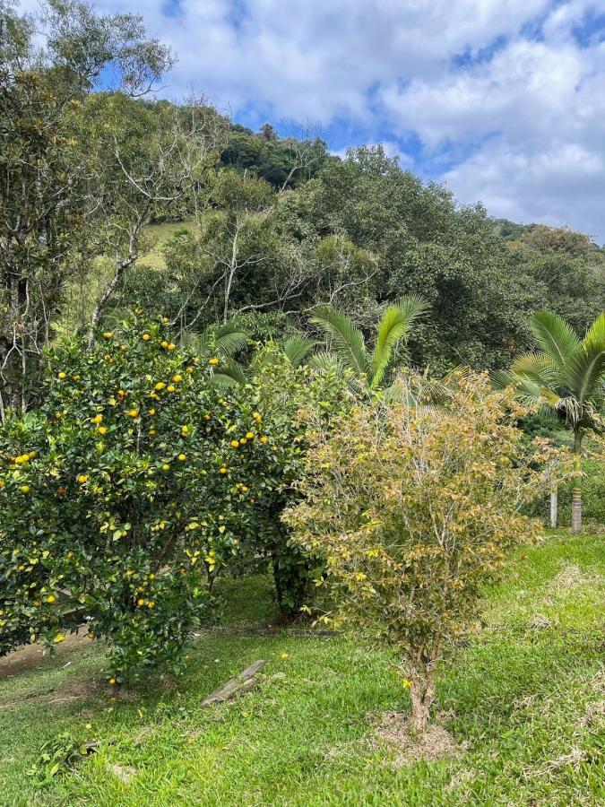 Ampla Casa De Campo - Afaven Aguas Mornas Luaran gambar